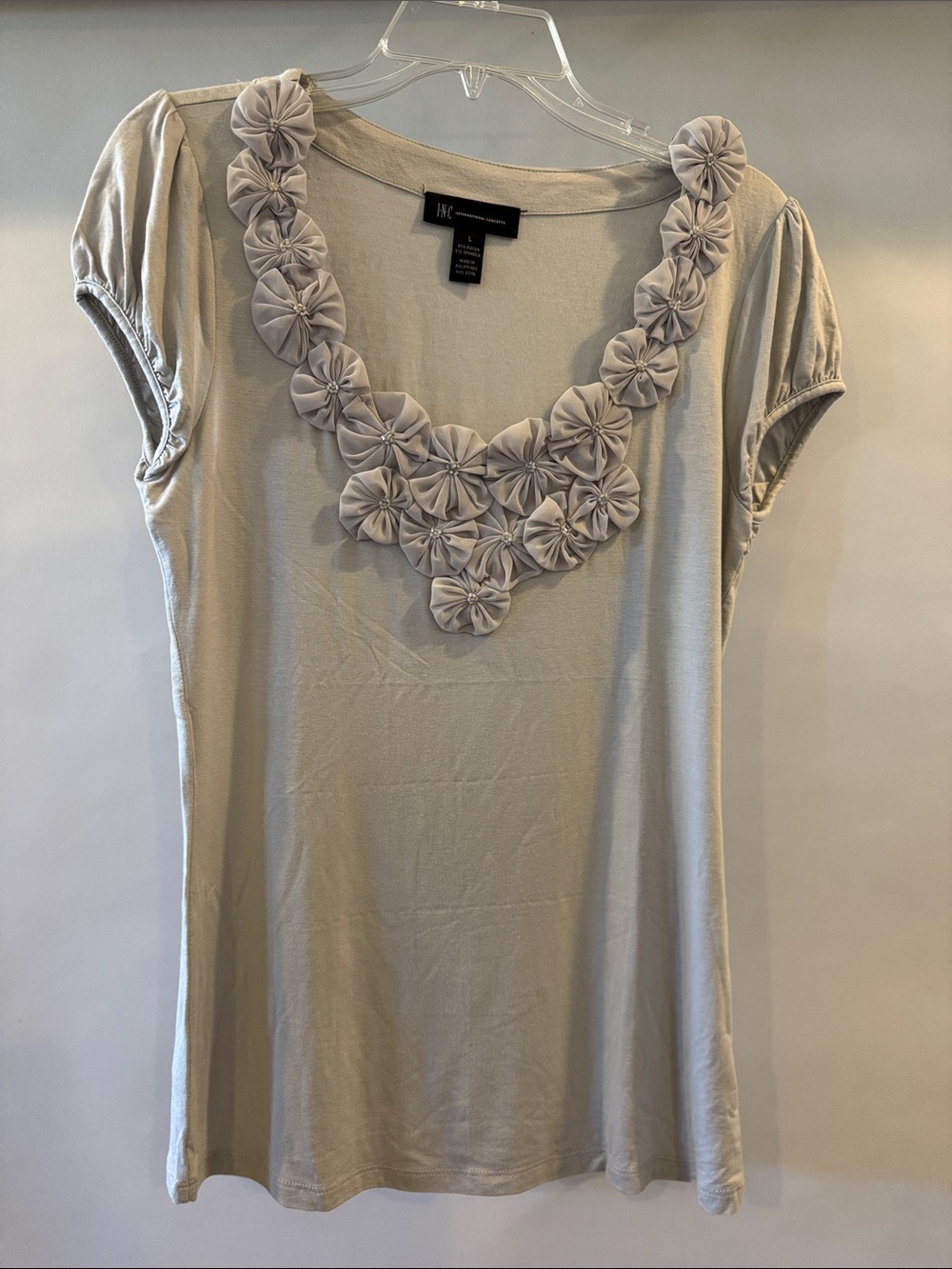 INC International Concepts Cream Gray Short Sleeve Tee with Floral Rosettes